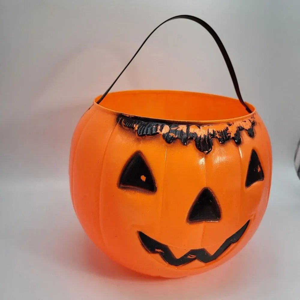 Vintage 1970 Empire Pumpkin Jack-O-Lantern Blow Mold Candy Pail Treat Bucket